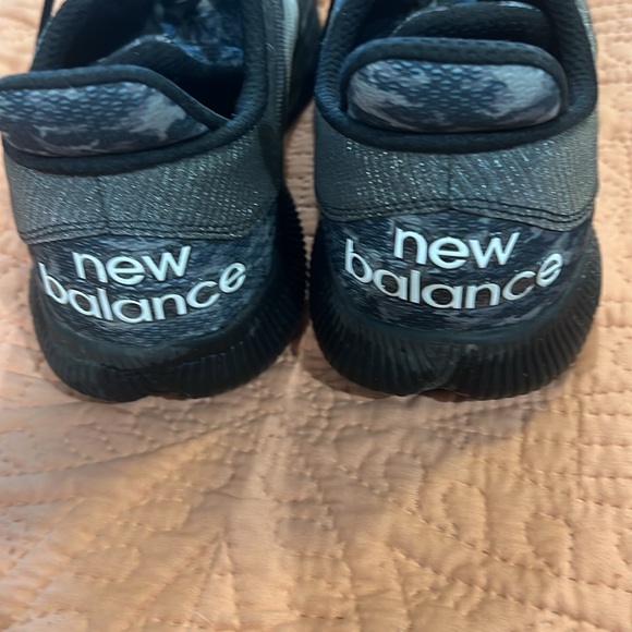New Balance Fuel cell Running Shoes. Black Gray. Size11 . Like New. Barely Worn. - Picture 3 of 7